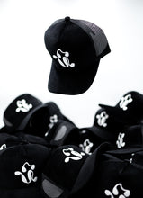 Load image into Gallery viewer, Stû Trucker Hat
